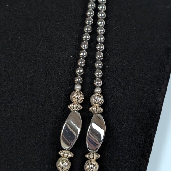 Vintage Jovita Haskie 2-Strand Navajo Hematite Necklace - Picture 4 of 6